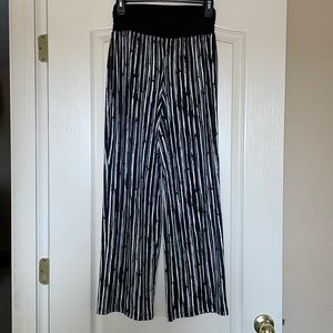 Wide leg pants